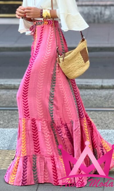 Falda larga con volantes estampado bohemio rosa