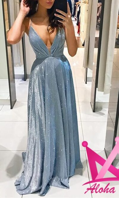 Vestido de gala azul con brillo