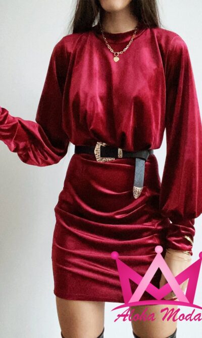 Vestido rojo de terciopelo manga larga
